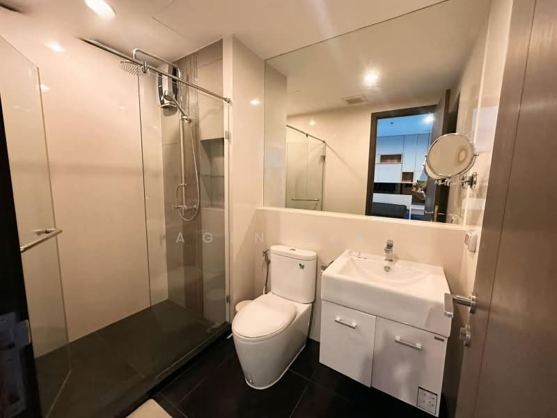 Rhythm Sathorn-Narathiwas, Bangkok, 651 Naradhiwas Rajanagarindra Road, Thung Maha Mek, Sathon, Bangkok, 1 Bedroom, 35 sqm, Condo For Rent, by Agentbkk, 11610810 - DDproperty.com