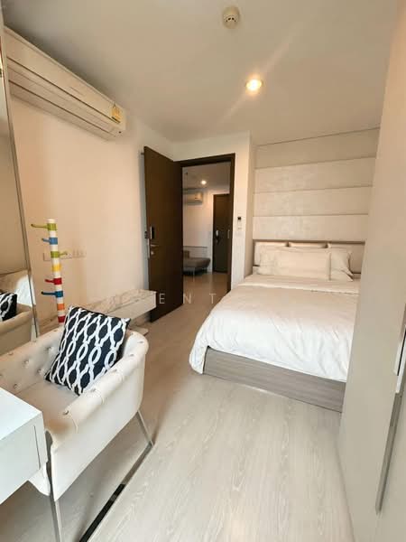Rhythm Sathorn-Narathiwas, Bangkok, 651 Naradhiwas Rajanagarindra Road, Thung Maha Mek, Sathon, Bangkok, 1 Bedroom, 35 sqm, Condo For Rent, by Agentbkk, 11610810 - DDproperty.com