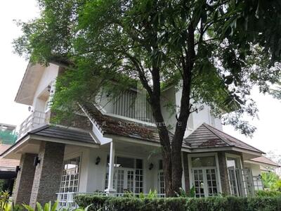 ขาย - ขายบ้านเดี่ยว 2 ชั้น สร้างเอง สไตล์อังกฤษ ใกล้ MRT แยกติวานนท์ ที่ดิน 216 ตรว. 2 ห้องนอน 4 ห้องน้ำ, นนทบุรี