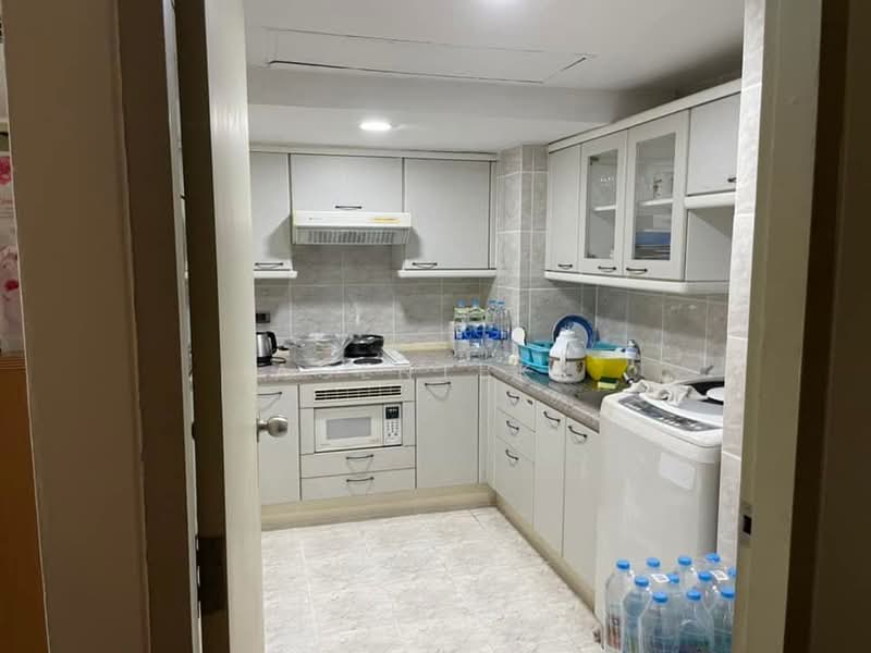 Omni Tower Sukhumvit Nana : ออมนิ ทาวเวอร์ สุขุมวิท นานา, กรุงเทพ, 69 ซอย สุขุมวิท 4, คลองเตย, กรุงเทพ, 99 ตร.ม., คอนโด ให้เช่า, โดย Agentbkk, 11614309 - DDproperty.com