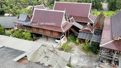 ขาย - ขายบ้านไม้ทรงสวยย้อนยุค บ้านไม้สูงสวยในตัวเมืองหนองคายจะหายาก ใกล้กับตลาดวัดธาตุติดถนน 4เลน, หนองคาย