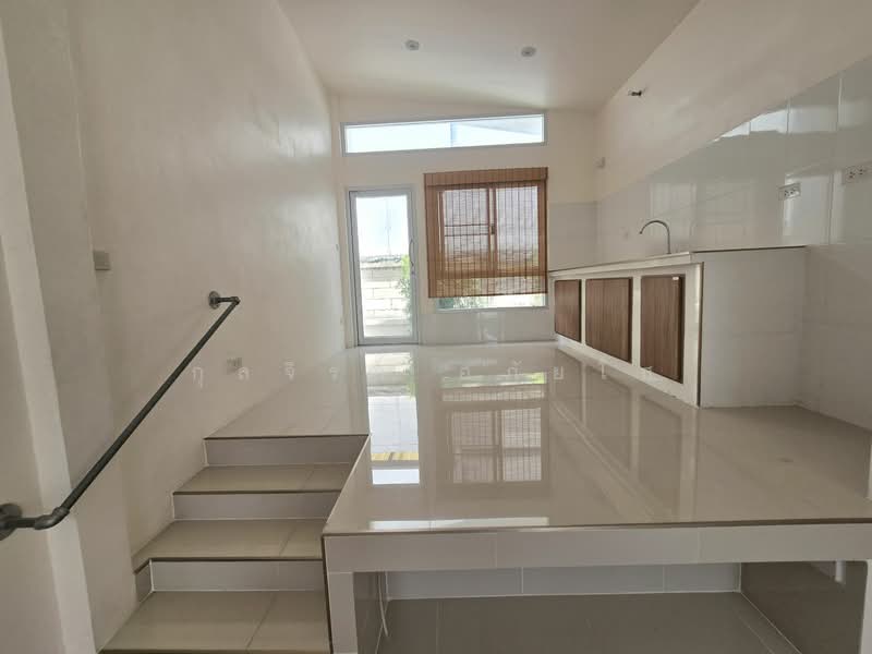 10230, Bangkok, Chorake Bua, Lat Phrao, Bangkok, 3 Bedrooms, 200 sqm, Single Detached House For Rent, by กุลจิรา อภัยโส, 11614692 - DDproperty.com