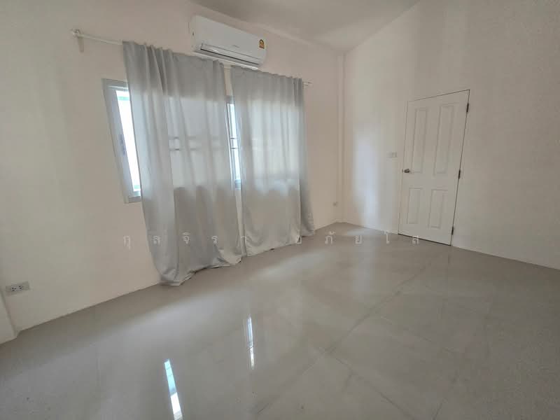 10230, Bangkok, Chorake Bua, Lat Phrao, Bangkok, 3 Bedrooms, 200 sqm, Single Detached House For Rent, by กุลจิรา อภัยโส, 11614692 - DDproperty.com