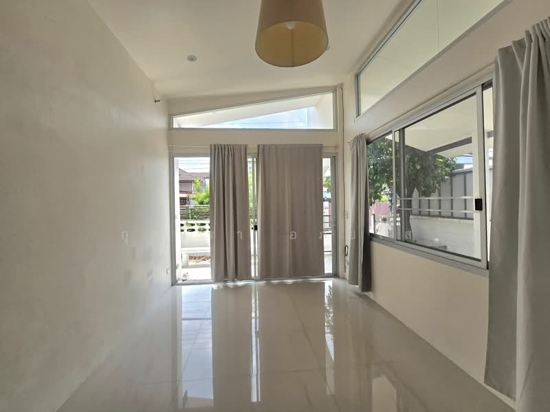 10230, Bangkok, Chorake Bua, Lat Phrao, Bangkok, 3 Bedrooms, 200 sqm, Single Detached House For Rent, by กุลจิรา อภัยโส, 11614692 - DDproperty.com