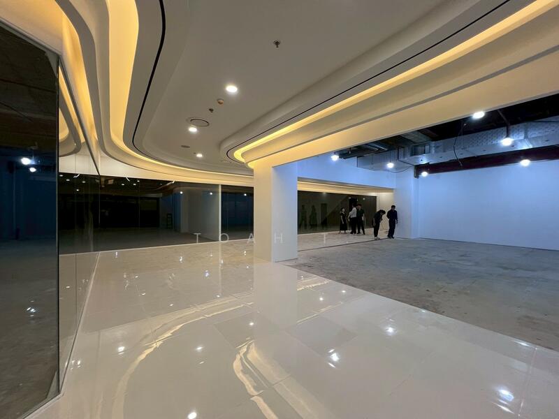 พื้นที่ให้เช่า เพลินจิต เซ็นเตอร์ สุขุมวิท : Space for rent at Ploenchit center Sukhumvit bangkok, Bangkok, Khlong Toei, Khlong Toei, Bangkok, , 76 sqm, Retail Space For Rent, by TOAH T., 11615469 - DDproperty.com