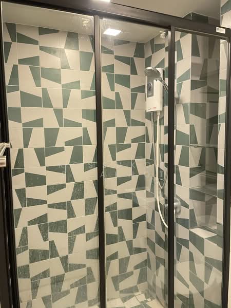 The Base Sukhumvit 50, Bangkok, Soi Roem Charoen 1, Sukhumvit 50 Road, Phra Kanong, Khlong Toei, Bangkok, 1 Bedroom, 29 sqm, Condo For Rent, by Rossukon Silakhot, 11615736 - DDproperty.com