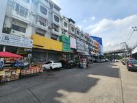 ขาย - อาคารพาณิชย์ 2 คูหา 4 ชั้น ซ.พหลโยธิน 72 ต.คูคต อ.ลำลูกกา จ.ปทุมธานี, ปทุมธานี