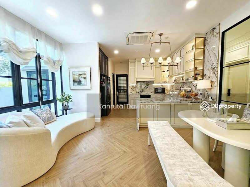 For Sale - VIVE New Krungthepkreetha, Bangkok