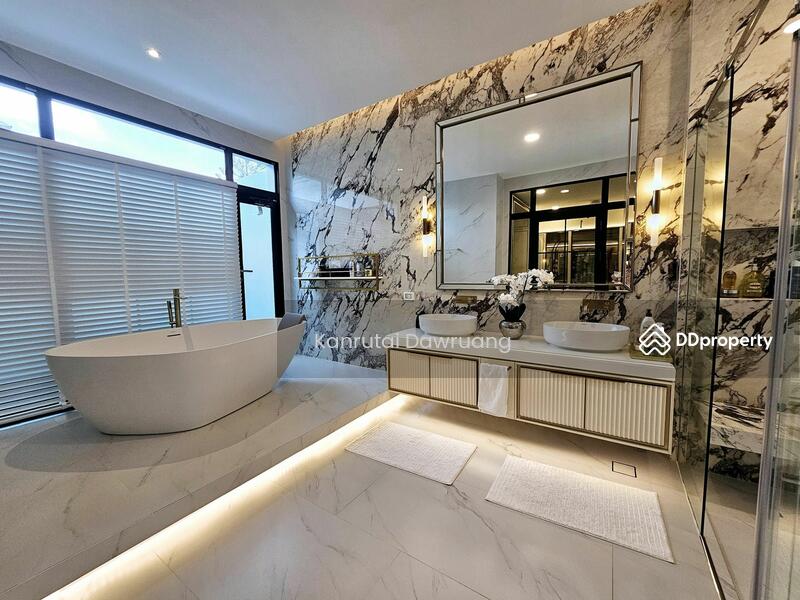 For Sale - VIVE New Krungthepkreetha, Bangkok