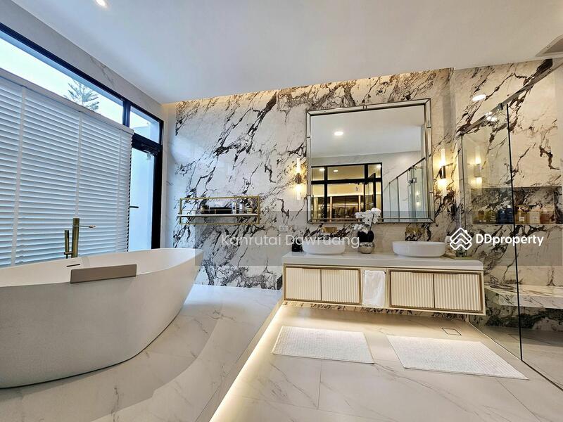 For Sale - VIVE New Krungthepkreetha, Bangkok