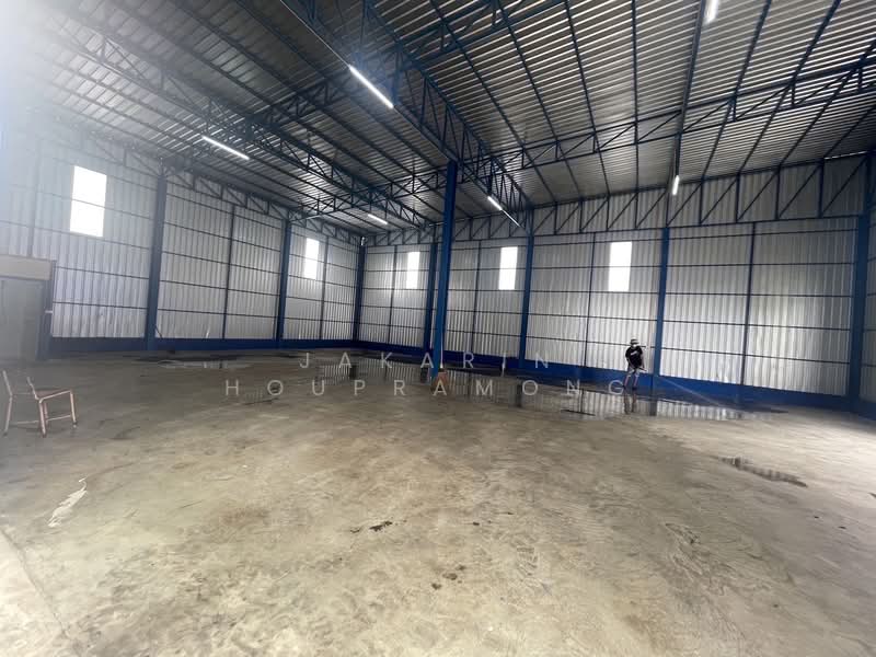 ให้เช่าโกดัง ลาดพร้าว วังทองหลาง กรุงเทพ พื้นที่ 305 ตรม #ใกล้รถไฟฟ้าสายสีเหลือง, Bangkok, Khlong Chaokhun Sing, Wang Thonglang, Bangkok, , 308 sqm, Warehouse/Factory For Rent, by Jakarin Houpramong, 11617154 - DDproperty.com