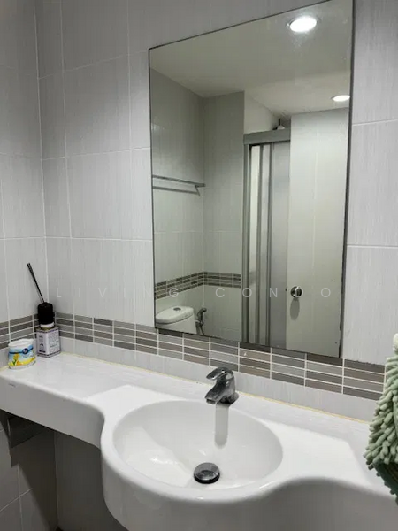 Lumpini Park Rama 9-Ratchada, Bangkok, 888 Chaturathit Road, Bang Kapi, Huai Khwang, Bangkok, 1 Bedroom, 30 sqm, Condo For Sale, by Living Condo, 11617359 - DDproperty.com