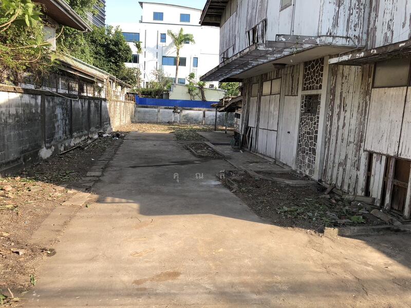 For Sale - ขายที่ดิน 153.9 ตารางวา ซอย พหลโยธิน 3 ใกล้ BTS สนามเป้า 600 เมตร เหมาะทำโรงแรม อพาร์ทเม้นท์, Bangkok