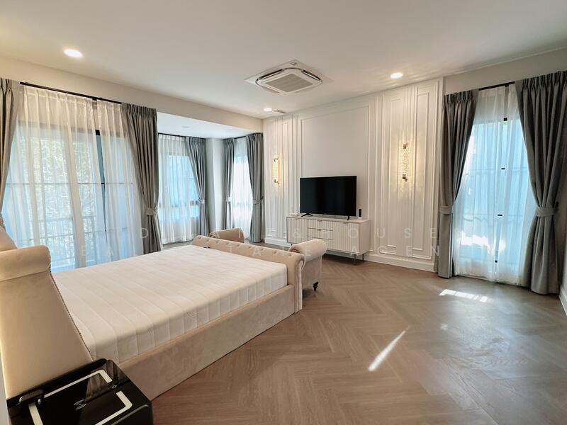 Nantawan Rama 9 - New Krungthepkreetha, Bangkok, Krungthep Kreetha Road, Saphan Sung, Bangkok, 5 Bedrooms, 449 sqm, Single Detached House For Sale, by YTD Land&houses Real Estate Agency, 11617560 - DDproperty.com