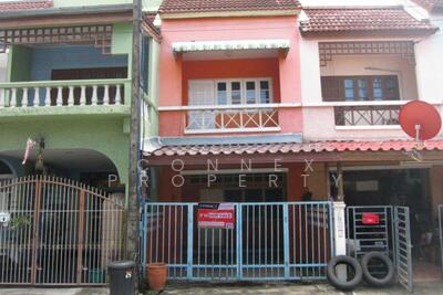 ขาย - ทาวน์โฮม ชมฟ้า-วรางกูล คลอง2, ปทุมธานี