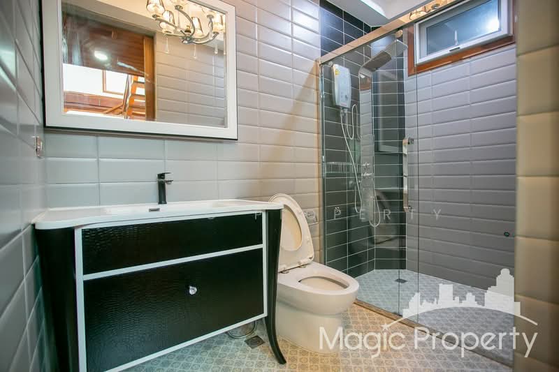 บ้านเดี่ยว วัฒนานิเวศน์ 5, Bangkok, Samsen Nok, Huai Khwang, Bangkok, 3 Bedrooms, 350 sqm, Single Detached House For Sale, by Magic Property, 11619861 - DDproperty.com