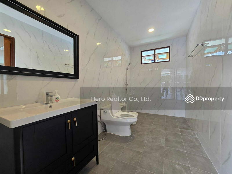 ให้เช่า - For Rent Bangkok Home Office Lat Phrao Chatuchak BRE22979, กรุงเทพ