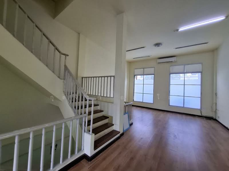 10900, กรุงเทพ, ลาดพร้าว, จันทรเกษม, จตุจักร, กรุงเทพ, 200 ตร.ม., ทาวน์เฮ้าส์ ให้เช่า, โดย กุลจิรา อภัยโส, 11621076 - DDproperty.com