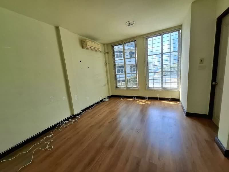 10900, กรุงเทพ, ลาดพร้าว, จันทรเกษม, จตุจักร, กรุงเทพ, 200 ตร.ม., ทาวน์เฮ้าส์ ให้เช่า, โดย กุลจิรา อภัยโส, 11621076 - DDproperty.com