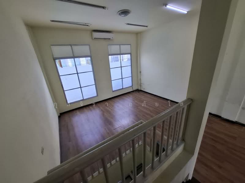 10900, กรุงเทพ, ลาดพร้าว, จันทรเกษม, จตุจักร, กรุงเทพ, 200 ตร.ม., ทาวน์เฮ้าส์ ให้เช่า, โดย กุลจิรา อภัยโส, 11621076 - DDproperty.com