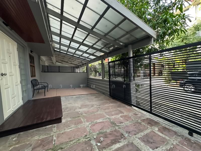 Townhome Bangna Sanphawut ทาวน์โฮม บางนา สรรพวุธ GH268, Bangkok, Bang Na, Bang Na, Bangkok, 4 Bedrooms, 230 sqm, Townhouse For Rent, by Kanokwan Klakhaeng, 11621291 - DDproperty.com