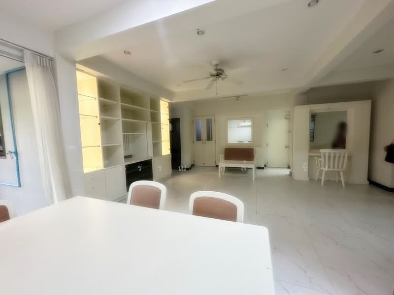 Townhome Bangna Sanphawut ทาวน์โฮม บางนา สรรพวุธ GH268, Bangkok, Bang Na, Bang Na, Bangkok, 4 Bedrooms, 230 sqm, Townhouse For Rent, by Kanokwan Klakhaeng, 11621291 - DDproperty.com