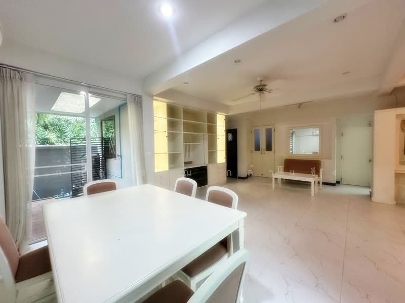 Townhome Bangna Sanphawut ทาวน์โฮม บางนา สรรพวุธ GH268, Bangkok, Bang Na, Bang Na, Bangkok, 4 Bedrooms, 230 sqm, Townhouse For Rent, by Kanokwan Klakhaeng, 11621291 - DDproperty.com