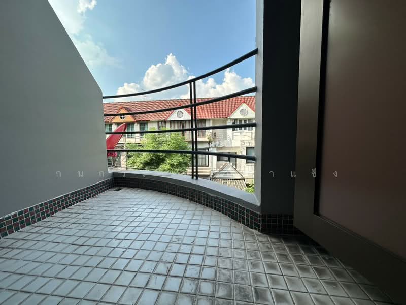 Townhome Bangna Sanphawut ทาวน์โฮม บางนา สรรพวุธ GH268, Bangkok, Bang Na, Bang Na, Bangkok, 4 Bedrooms, 230 sqm, Townhouse For Rent, by Kanokwan Klakhaeng, 11621291 - DDproperty.com