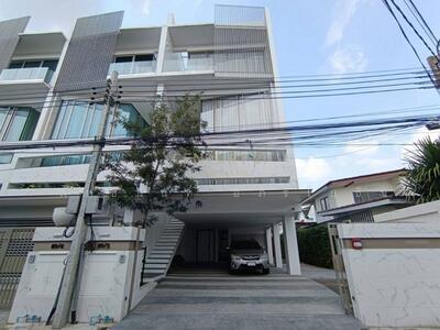 ขาย - ขายทาวน์เฮ้าส์หรู โครงการ Luxe 35 รัชดา-ลาดพร้าว 35 No.55-TH-67045, กรุงเทพ