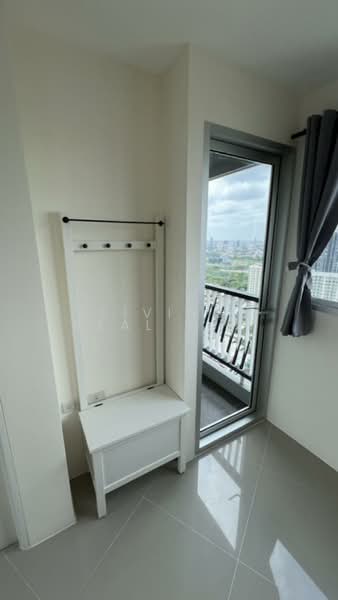 Asakan Place Srinakarin, Bangkok, 617 Srinakarin Road, Suan Luang, Bangkok, 2 Bedrooms, 43 sqm, Condo For Rent, by Living Real Estates, 11621885 - DDproperty.com