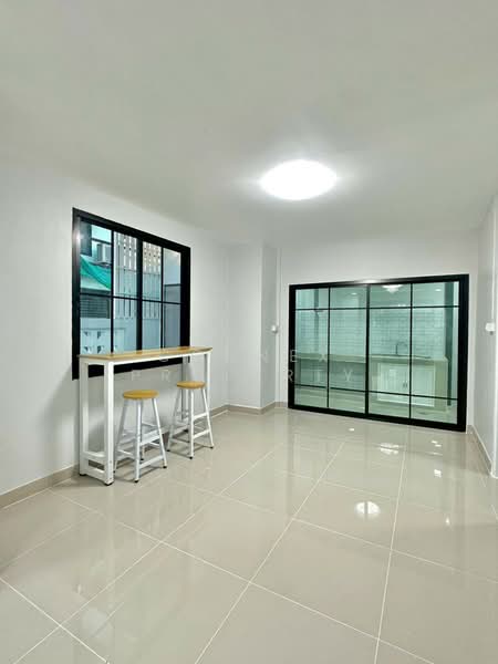 Baan Buathong 4, Nonthaburi, Ban Kluay-Sai Noi Road, Phimonrat, Bang Bua Thong, Nonthaburi, 2 Bedrooms, 96 sqm, Townhouse For Sale, by Connex Property, 11623506 - DDproperty.com