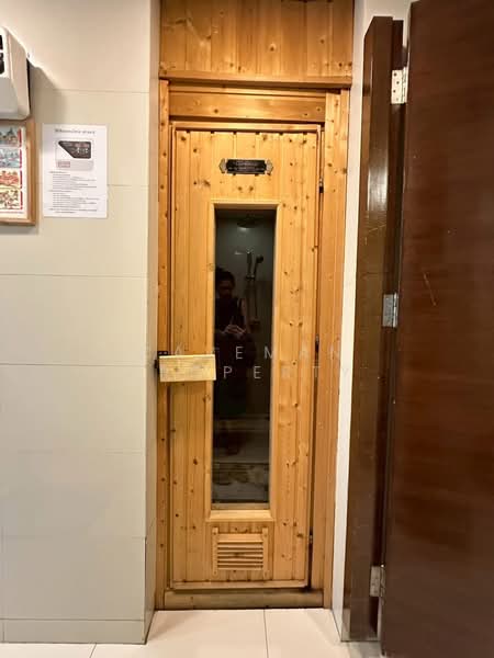 The Clover Thonglor Residence, Bangkok, Soi Sukhumvit 55, Khlong Tan Nua, Watthana, Bangkok, 1 Bedroom, 45 sqm, Condo For Rent, by Caveman Property, 11623949 - DDproperty.com