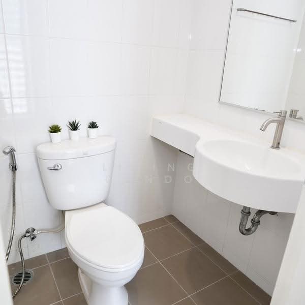 Lumpini Ville Ramkhamhaeng 60/2, Bangkok, 7 Soi Ramkhamhaeng 60/1, Ramkhamhaeng Road, Hua Mak, Bang Kapi, Bangkok, 1 Bedroom, 23 sqm, Condo For Sale, by Living Condo, 11624297 - DDproperty.com
