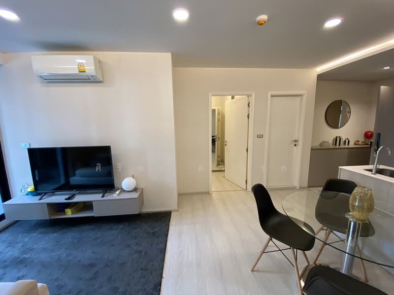 Vtara Sukhumvit 36, Bangkok, 118 Soi Saen Sabai, Phra Kanong, Khlong Toei, Bangkok, 2 Bedrooms, 65 sqm, Condo For Rent, by Siriporn Tanuan, 11624891 - DDproperty.com