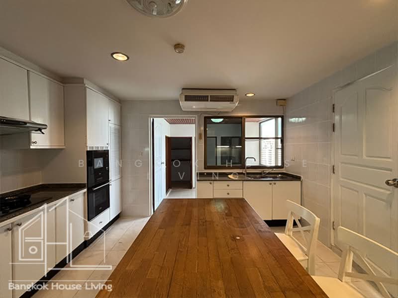 Charan Tower Residences by Aspira, Bangkok, 19 Soi Sukhumvit 43, Khlong Tan Nua, Watthana, Bangkok, 3 Bedrooms, 430 sqm, Condo For Rent, by Bangkok House Living, 11626031 - DDproperty.com