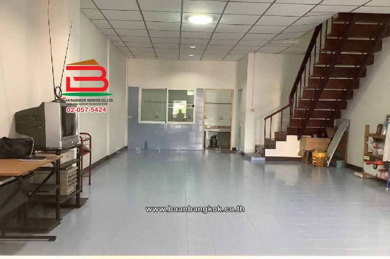 ทาวน์เฮาส์ หมู่บ้าน พรไพลิน 2 (ซอยลาดพร้าว 41/1), Bangkok, วิภาวดีรังสิต, Samsen Nok, Huai Khwang, Bangkok, 3 Bedrooms, 110 sqm, Townhouse For Sale, by ชนะชาติ นนท์ตา, 11628127 - DDproperty.com