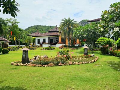 ขาย - Great Value Villa Bed 4.5 Bath in Hua Hin Soi 116 For Sale, ประจวบคีรีขันธ์