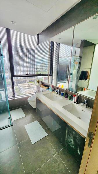 The Esse at Singha Complex, Bangkok, 1788 New Petchaburi Rd, Khlongtoei Nua, Watthana, Bangkok, 2 Bedrooms, 77 sqm, Condo For Rent, by Ratsarin Sirinipaspong, 11630209 - DDproperty.com