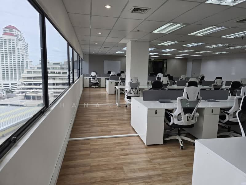 ให้เช่า - Fully Furnished Office for Rent at Asoke MRT Sukhumvit 358 sqm. Ready to move in., กรุงเทพ