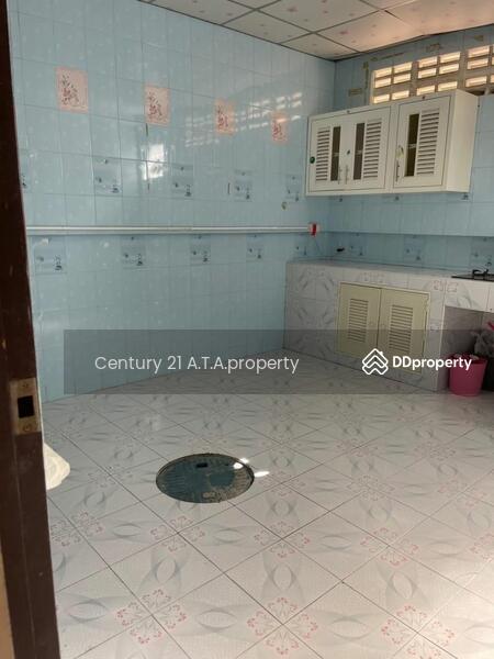 For Sale - 3-storey commercial building, Bang Saray, Sattahip, Chon Buri