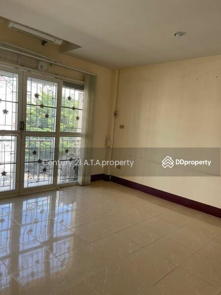 For Sale - 3-storey commercial building, Bang Saray, Sattahip, Chon Buri
