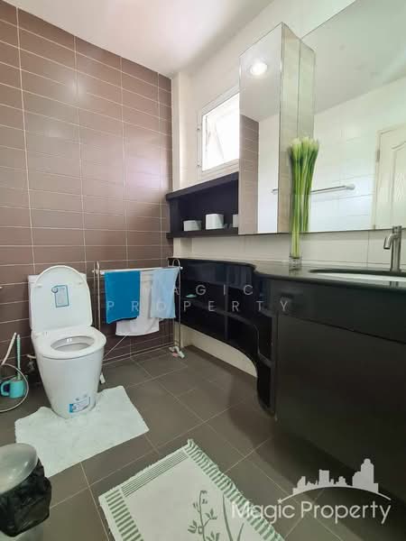 Moobaan Narawan, Bangkok, Soi Phatthanakan 44, Suan Luang, Bangkok, 3 Bedrooms, 250 sqm, Single Detached House For Rent, by Magic Property, 11630722 - DDproperty.com