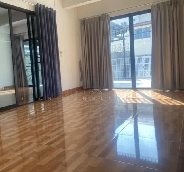 Home Office @ Lat Phrao,Chok Chai 4, Bangkok, Wang Thonglang, Wang Thonglang, Bangkok, , 250 sqm, Office Space For Rent, by Tida phanthonglarptawee, 11631282 - DDproperty.com