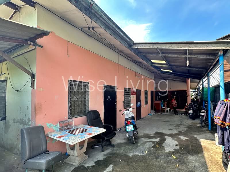 For Sale - ขายบ้านพร้อมห้องพัก 4 ห้อง ถนนนครลุง15 ใกล้อัสสัมธนบุรี, Bangkok