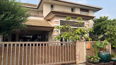 ขาย - ขายบ้านเดี่ยว โครงการหรู ใจกลางเมืองชลบุรี ใกล้เซนทรัล พร้อมบิ้วอิน หมู่บ้าน Casa Acradia (Office, ชลบุรี