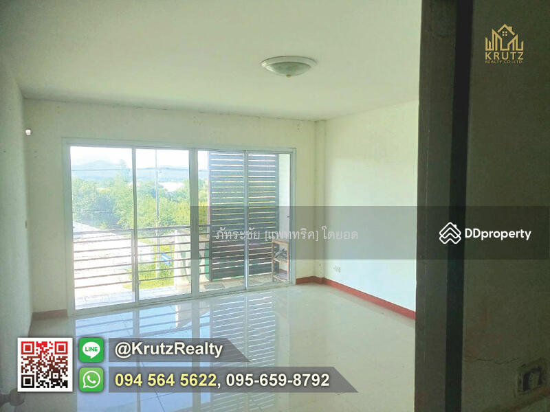 For Sale - Urgent sale, commercial building, 23.8 square wah, good condition, Tambon Thasabsao, Lamphun
