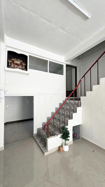 บันไดชั้น 1