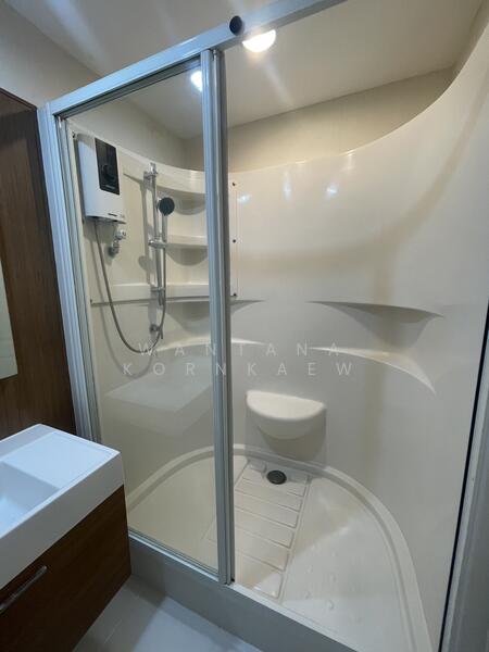 Q House Condo Sathorn, Bangkok, Thonburi Road, Khlong Ton Sai, Khlong San, Bangkok, 1 Bedroom, 35 sqm, Condo For Rent, by Wantana Kornkaew, 11634761 - DDproperty.com
