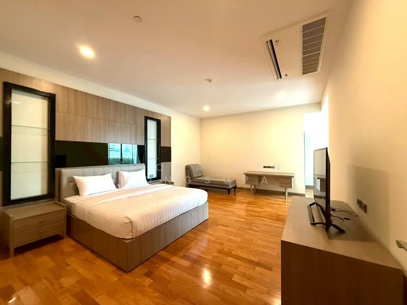 Apartment at Sukhumvit 8, Bangkok, Khlong Toei, Bangkok, 4 Bedrooms, 600 sqm, Apartment For Rent, by Gochaporn Fongsupa, 11635253 - DDproperty.com