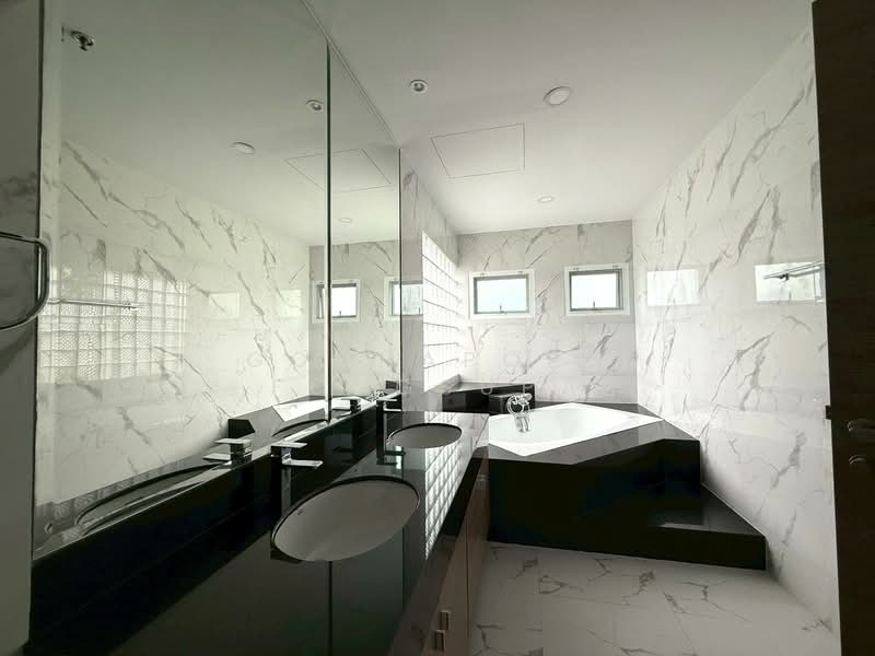 Apartment at Sukhumvit 8, Bangkok, Khlong Toei, Bangkok, 4 Bedrooms, 600 sqm, Apartment For Rent, by Gochaporn Fongsupa, 11635253 - DDproperty.com